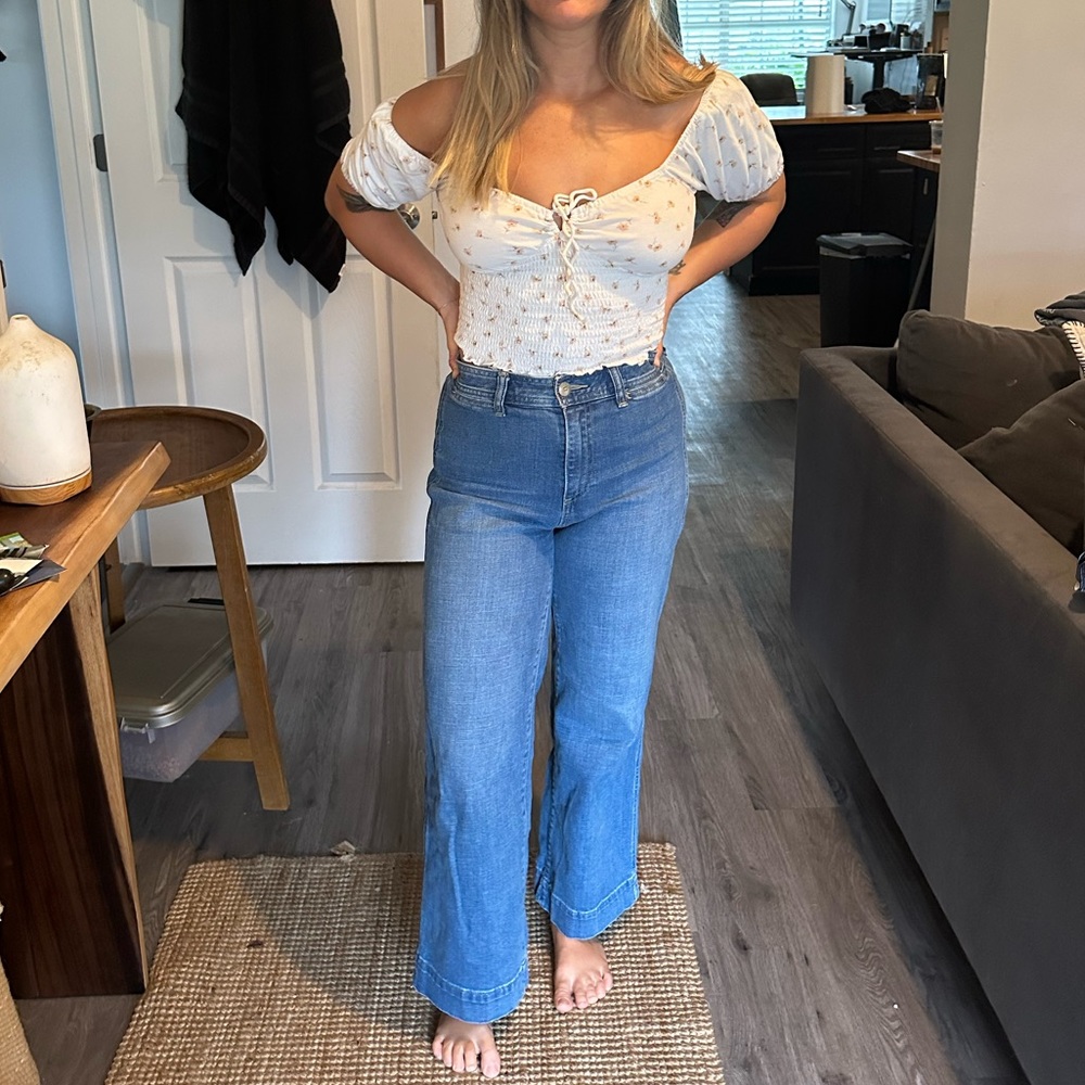 Billabong off the shoulder peasant crop top